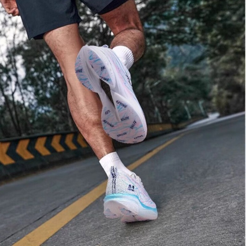 Super Cool Men Running Shoes A - đánh giá và giá Outdoor Sport Flooring