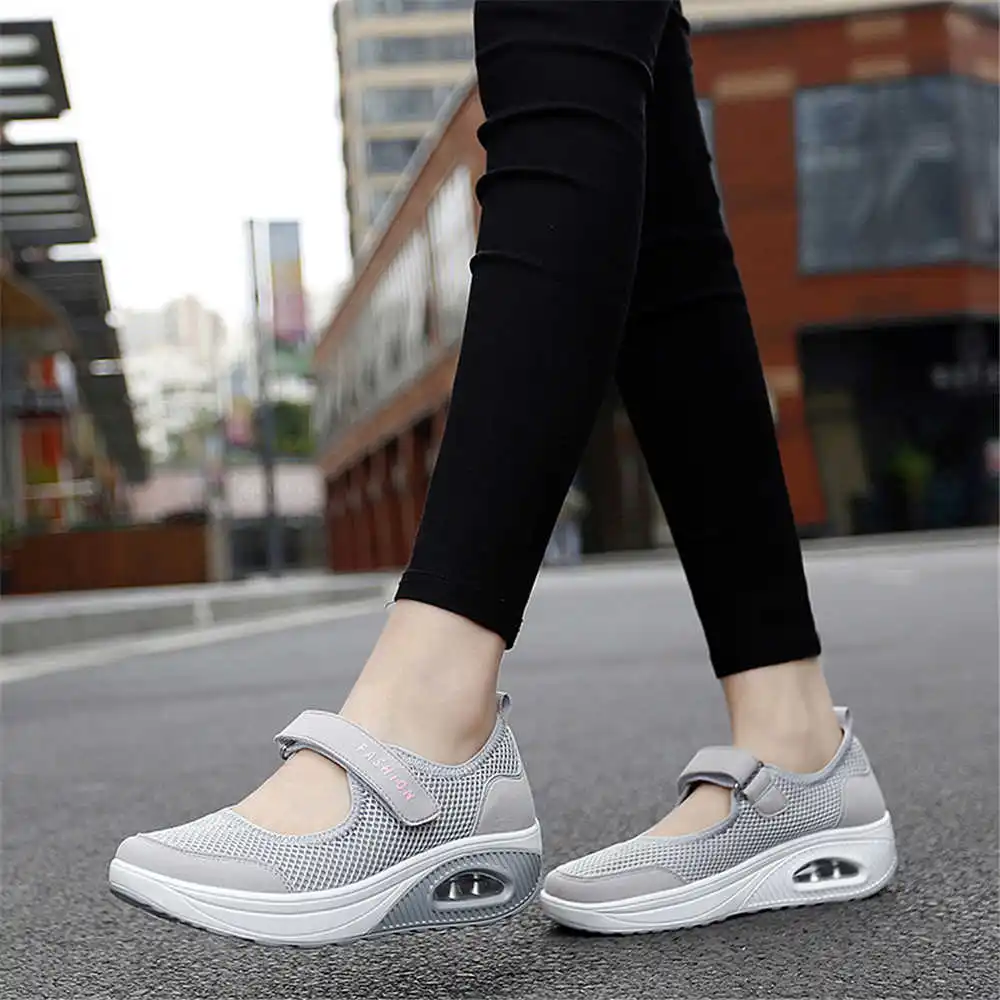 36-41 Demi-season Colored Snea - đánh giá và giá Outdoor Sport Use Class